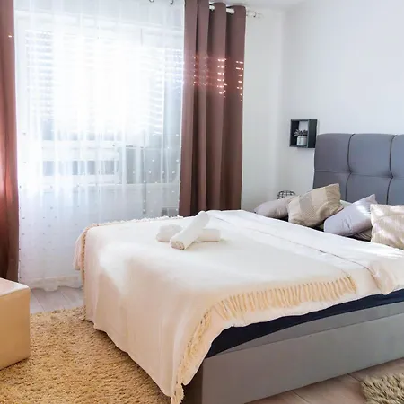 Apartament Lili *